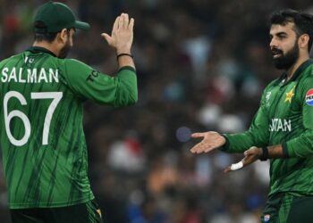 পাকিস্তানের স্বপ্ন বিশ্বকাপ জয়-শাদাব খান