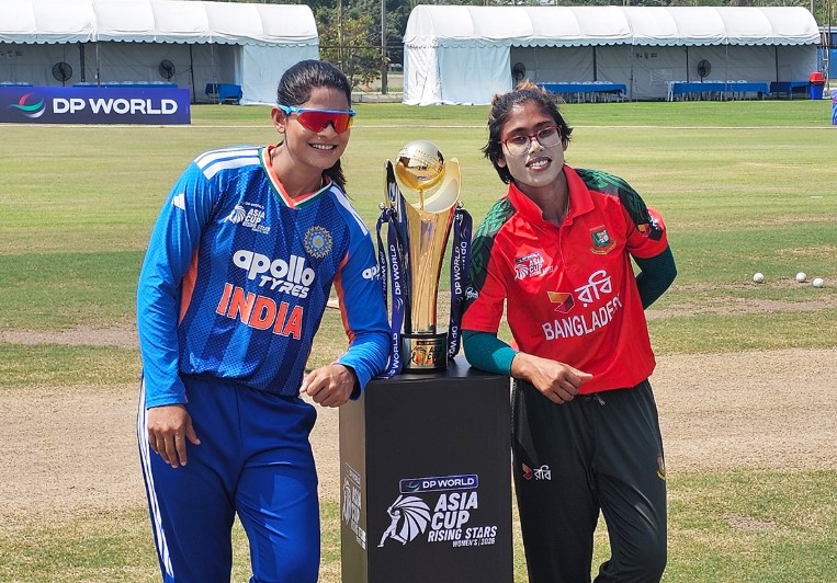 ফাইনালে বাংলাদেশকে ১৩৫ রানের টার্গেট দিল ভারত নারী ক্রিকেট দল