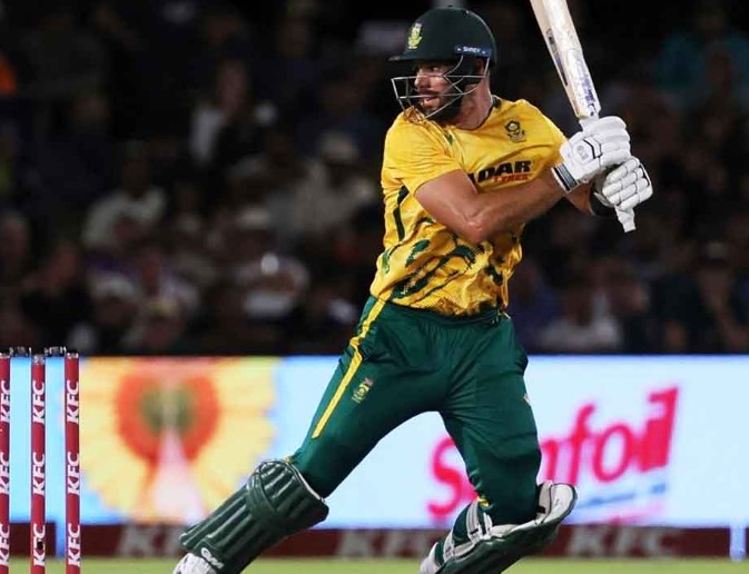 বৃষ্টিবিঘ্নিত রোমাঞ্চকর ম্যাচে ক্যারিবিয়ানদের সান্ত্বনার জয়