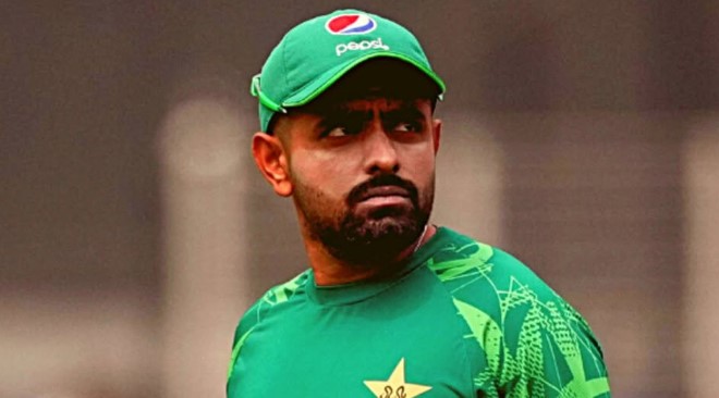 ভারতের বিপক্ষে লড়াইয়ের আগে যে বার্তা বাবরের