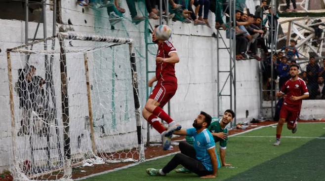 যুদ্ধ বিধ্বস্ত গাজায় ফিরেছে ফুটবল