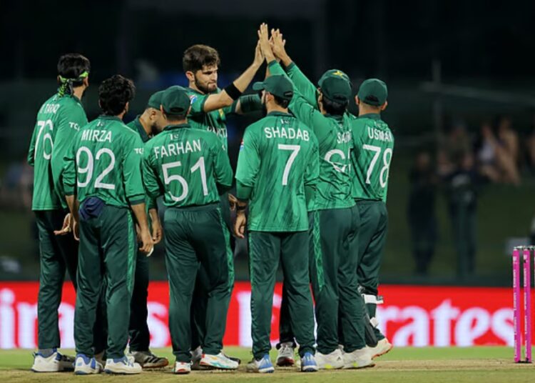 যে দুই কঠিন সমীকরণ পাকিস্তানের সামনে