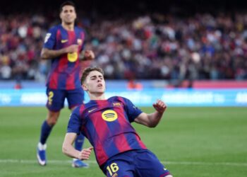 লেভান্তেকে হারিয়ে বার্সেলোনা আবার শীর্ষে