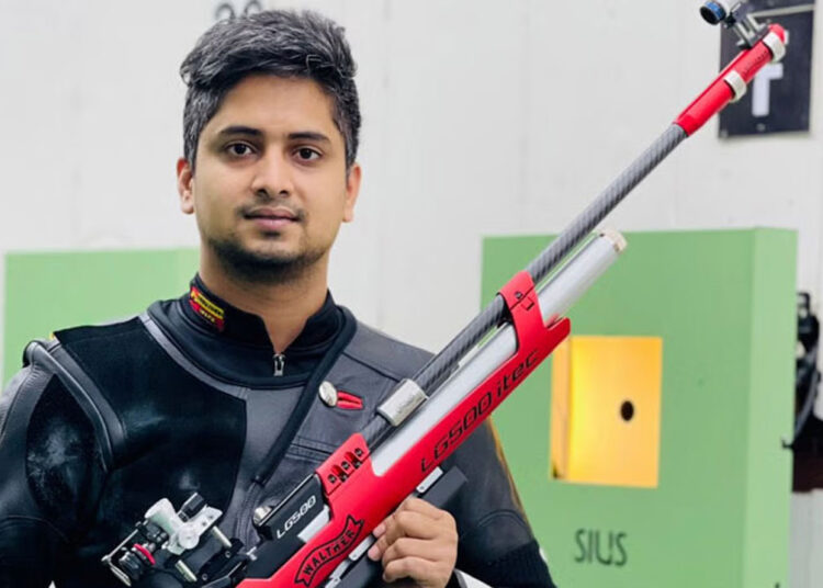 শুটিংয়ে অংশ নিতে দিল্লিতে রবিউল