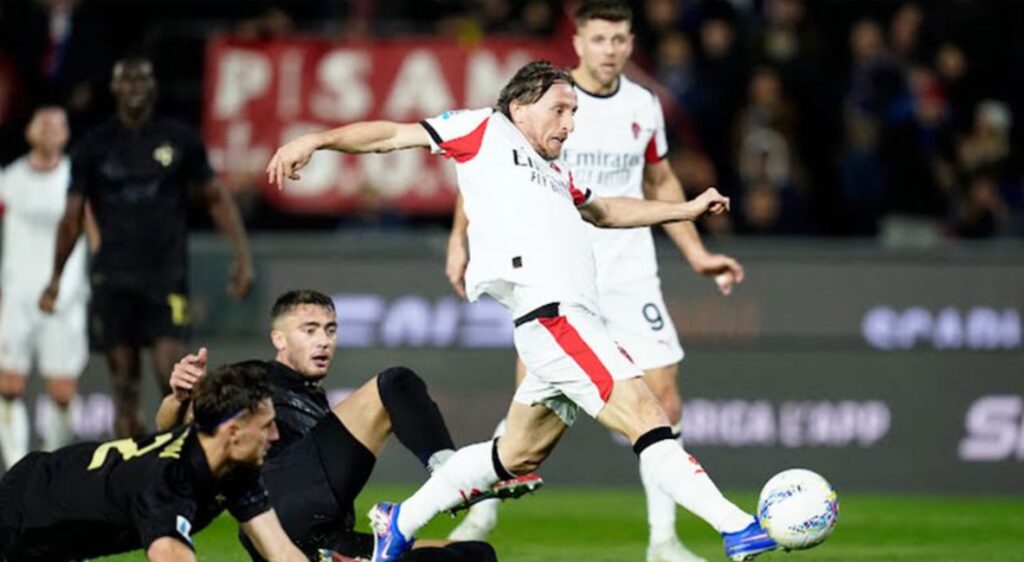 শেষ সময়ের গোলে মিলানকে জেতালেন মদ্রিচ