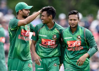 কবে ক্রিকেটে ফিরছেন সাকিব-মাশরাফি!