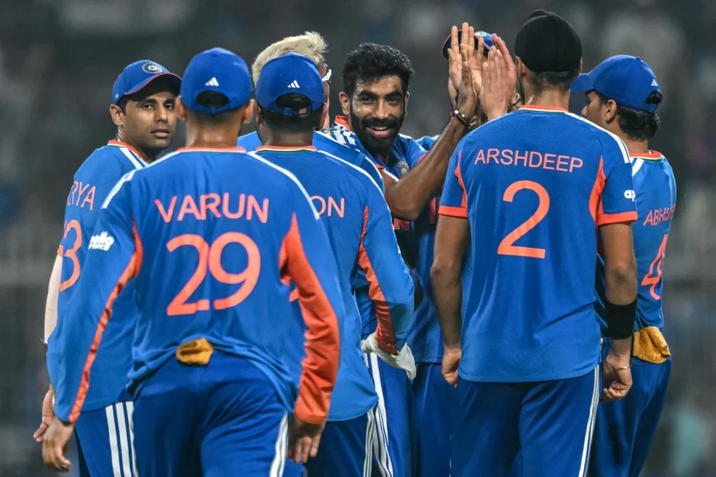 ওয়েস্ট ইন্ডিজকে ৫ উইকেটে হারিয়ে সেমিতে ভারত