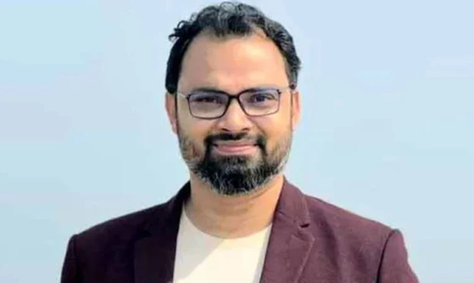 গুম ও শহীদ পরিবারের পাশে ক্রীড়া প্রতিমন্ত্রী আমিনুল হক