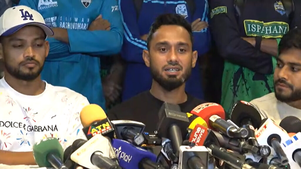 ঢাকা লিগ আয়োজন নিশ্চিতে এগিয়ে আসছেন ক্রীড়া প্রতিমন্ত্রী