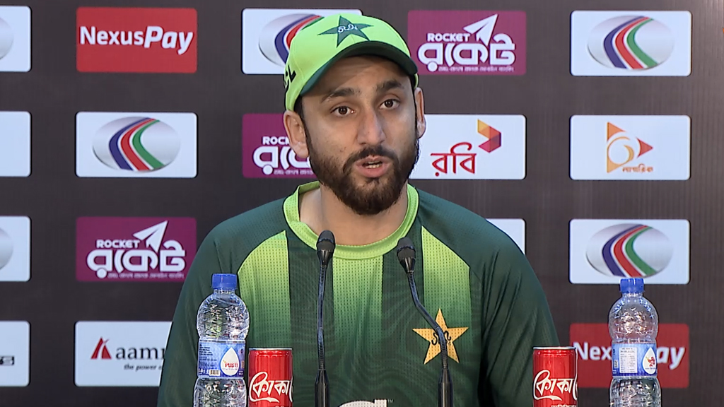 বিতর্কত আউট নিয়ে মিরাজকে নিয়ে যা বললেন সালমান