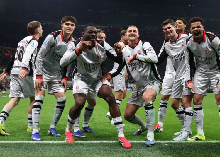 ইউসুফ ফোপানার গোলের পর এসি মিলানের উচ্ছ্বাস