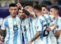 মেসির সঙ্গে আর্জেন্টিনার জাতীয় ফুটবল দলের সতীর্থরা