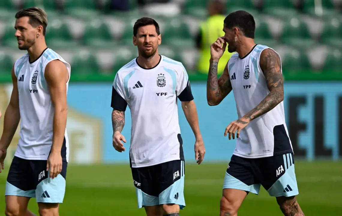 শনিবার মৌরিতানিয়ার বিপক্ষে ম্যাচের জন্য আর্জেন্টিনা দলের অনুশীলন।