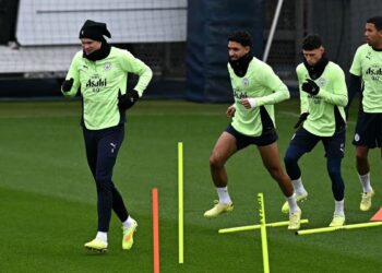 অনুশীলনে ম্যানসিটির খেলোয়াড়রা