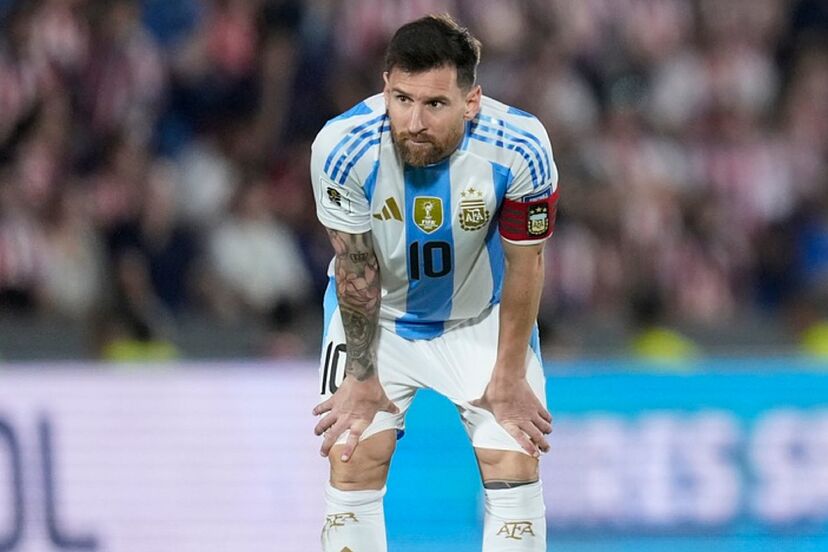 হতাশ মেসি: সংগৃহীত