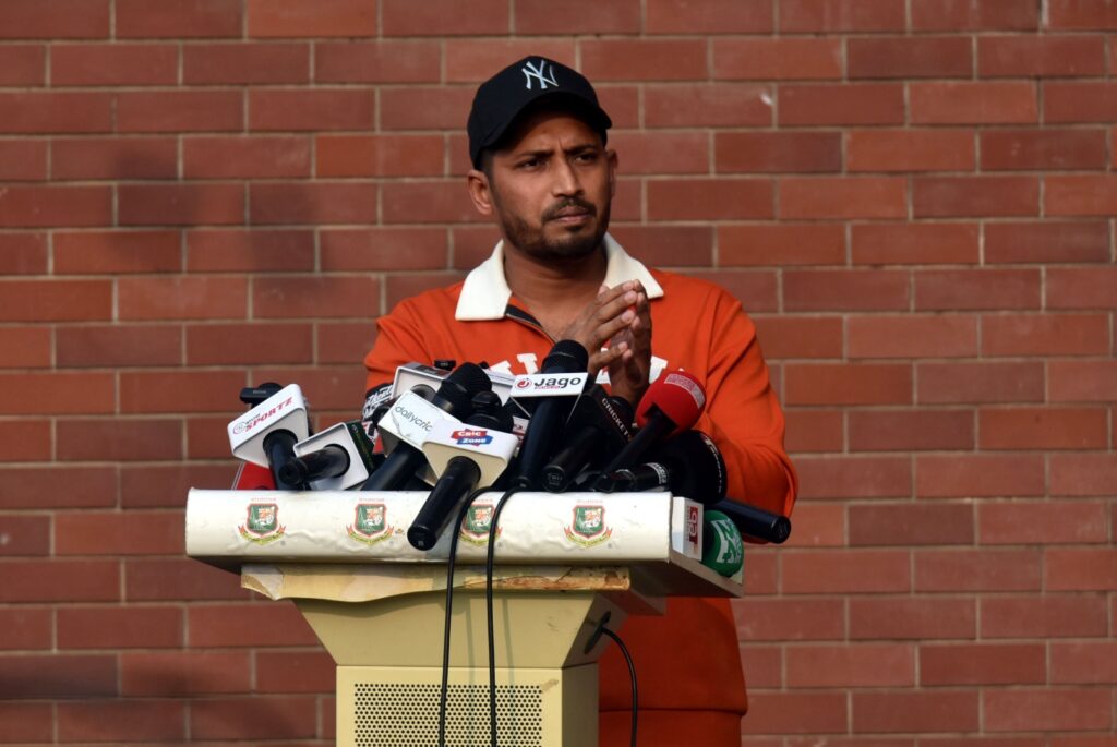 লজ্জায় ক্রিকেট ছাড়বেন বিজয়!