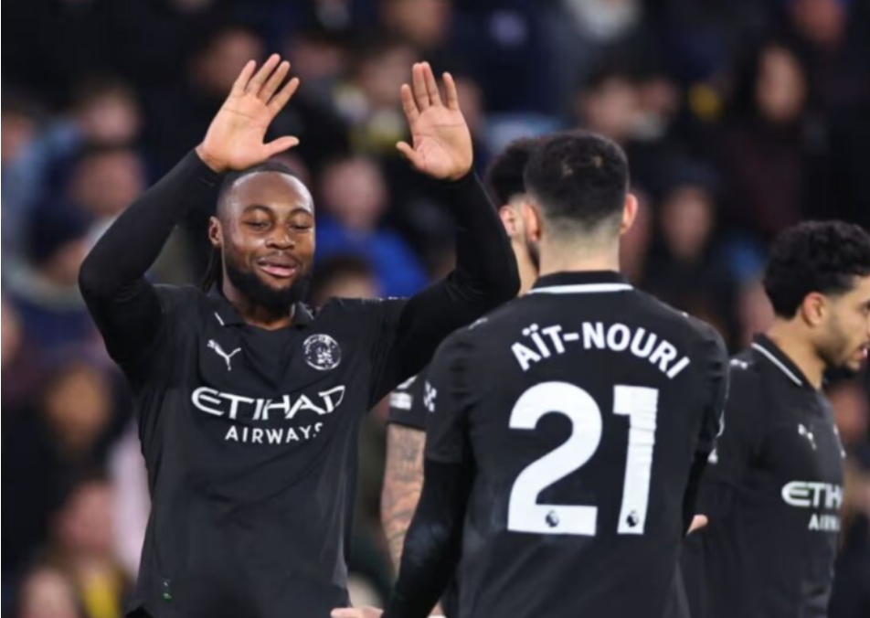 আর্সেনালের পিছু ছাড়ছে না ম্যানচেস্টার সিটি