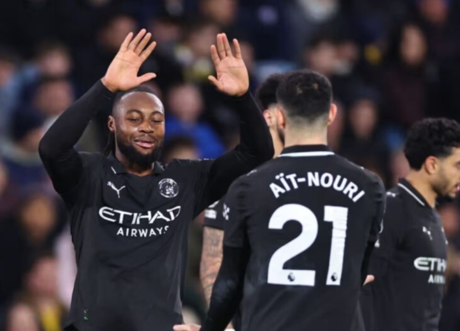 আর্সেনালের পিছু ছাড়ছে না ম্যানচেস্টার সিটি