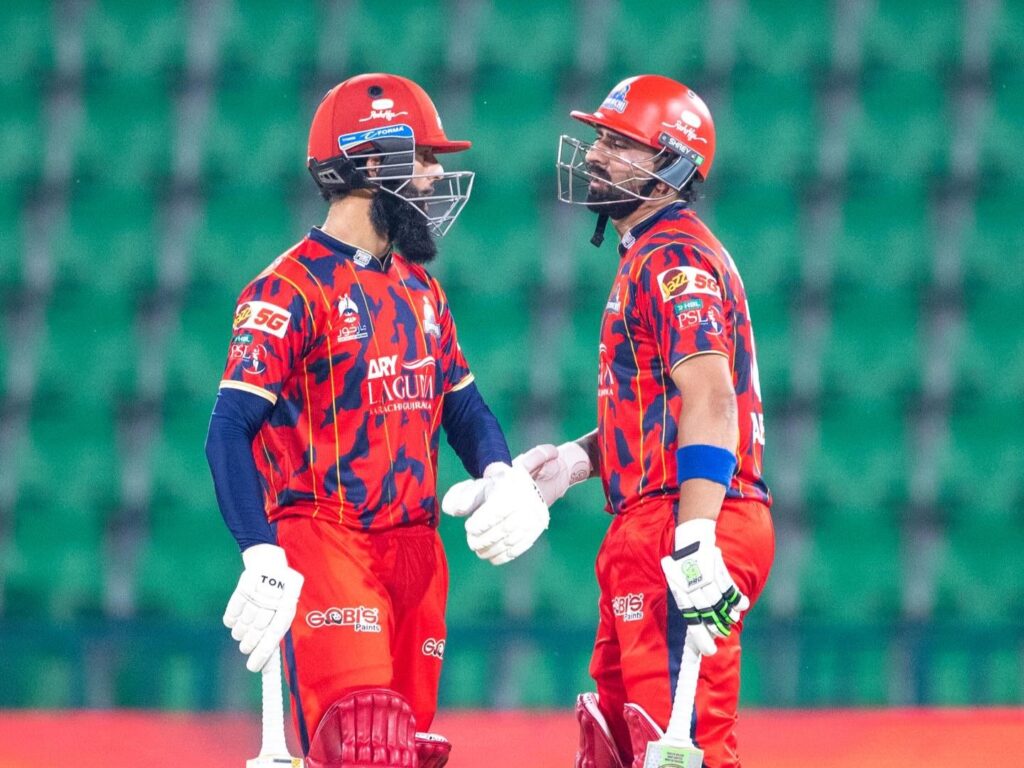 মুস্তাফিজ-পারভেজের লাহোর হারল করাচির কাছে