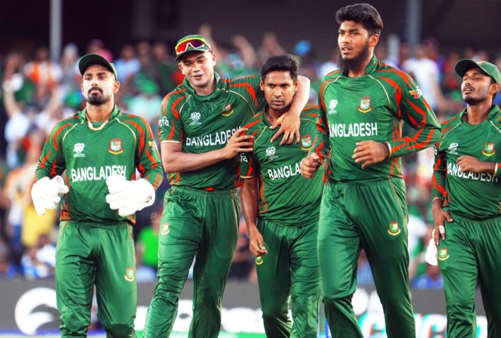 দ্য হান্ড্রেডের চূড়ান্ত তালিকায় রিশাদ ও মোস্তাফিজ