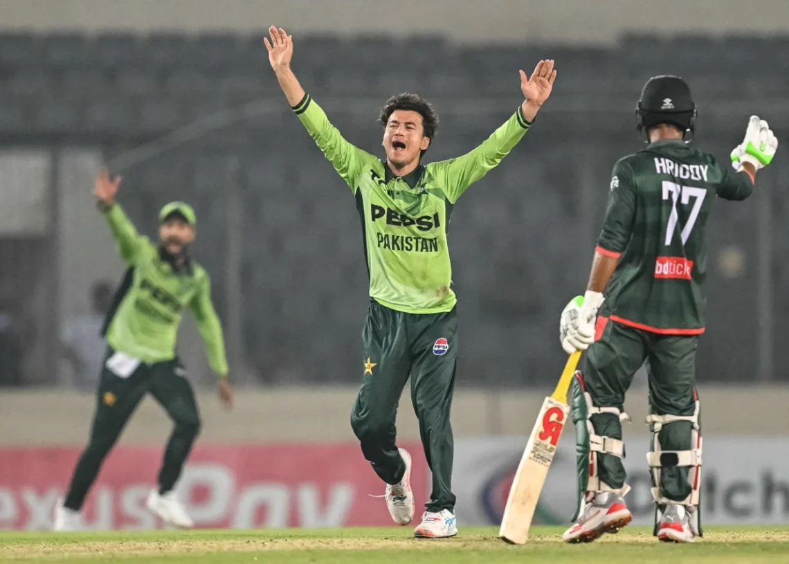 বাংলাদেশকে ১১৪ রানে গুটিয়ে সমতায় ফিরল পাকিস্তান