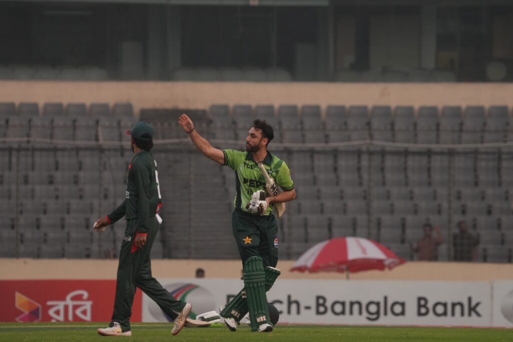 সমতায় ফিরল পাকিস্তান- বাংলাদেশও ১১৪ রানে অলআউট