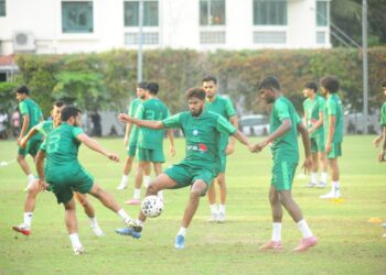 সিঙ্গাপুরের বিপক্ষে পয়েন্ট চায় বাংলাদেশ