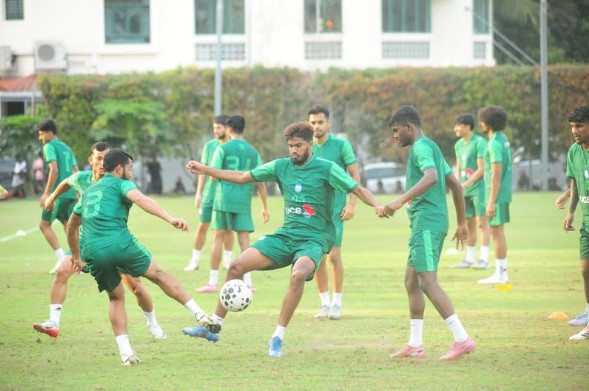 সিঙ্গাপুরের বিপক্ষে পয়েন্ট চায় বাংলাদেশ।