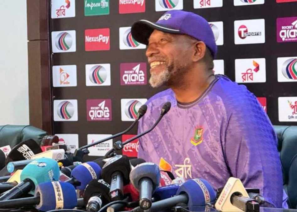 কিউইদের সমীহ করছেন সিমন্স