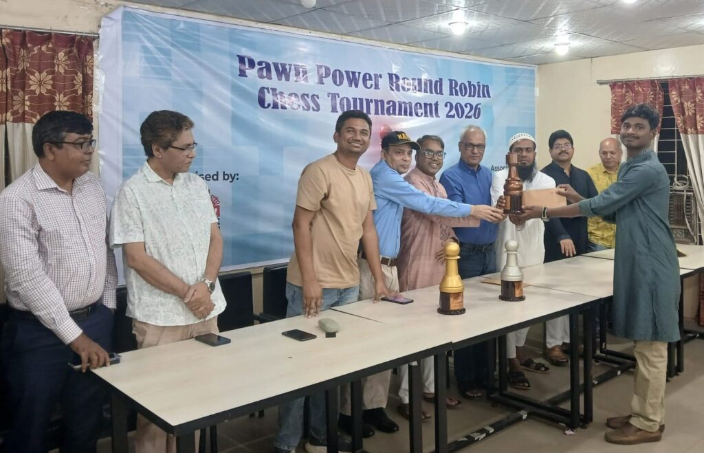 দুই ভারতীয় প্রতিযোগীকে হারিয়ে চ্যাম্পিয়ন ঢাবি’র ফিদে মাস্টার সুব্রত