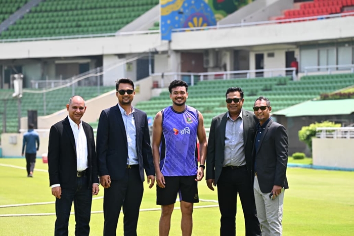 একজন অলরাউন্ডার খুঁজছেন নির্বাচকরা