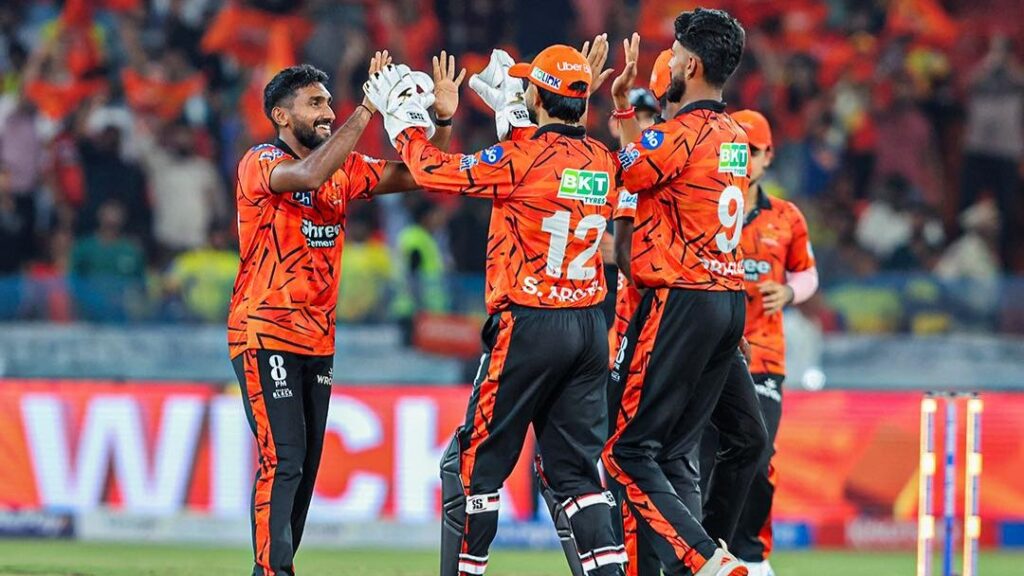 প্রতিদ্বন্দ্বিতাপূর্ণ ম্যাচে চেন্নাই হারল হায়দরবাদের কাছে