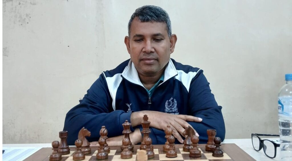 বাংলাদেশ দাবা ফেডারেশনের আয়োজনে অনুষ্ঠিত বিসিএফ ওপেন ফিদে রেটিং দাবা প্রতিযোগিতায় ৯টি খেলায় ৮ পয়েন্ট নিয়ে চ্যাম্পিয়ন হয়েছেন আমিনুল