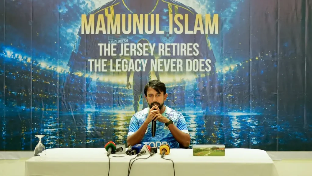 খেলোয়াড়ী জীবনের ইতি টানার ঘোষণা দিচ্ছেন জাতীয় দলের সাবেক অধিনায়ক মামুনুল ইসলাম।