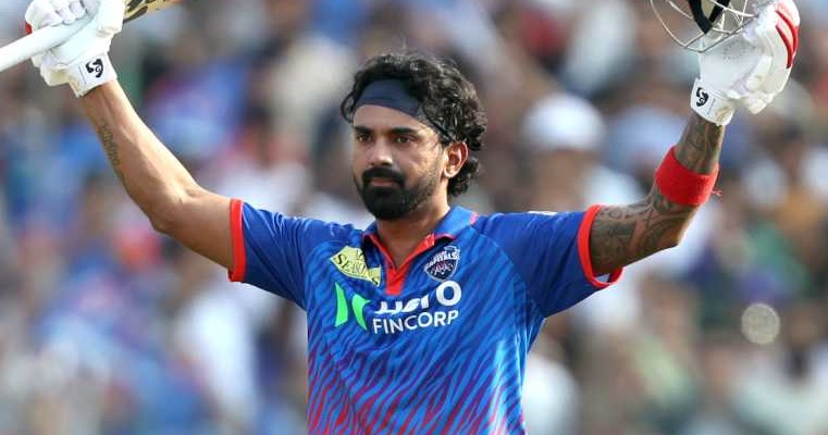 রানবন্যায় ভেসে গেল আইপিএলে সব রেকর্ড