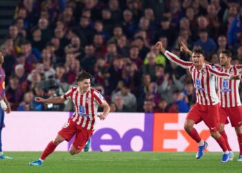 বার্সেলোনার বিপক্ষে গোলের পর হুলিয়ান আলভারেজ