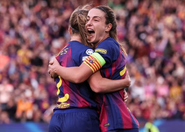 রিয়াল মাদ্রিদকে হারিয়ে বার্সেলোনার খেলোয়াড়দের উল্লাস