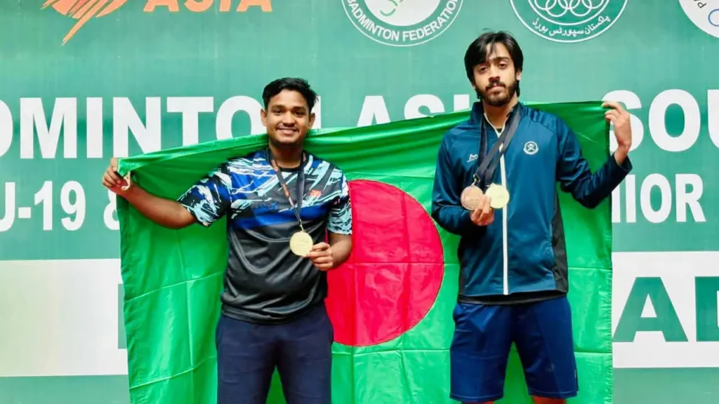 পাকিস্তানে বাংলাদেশের স্বর্ণ