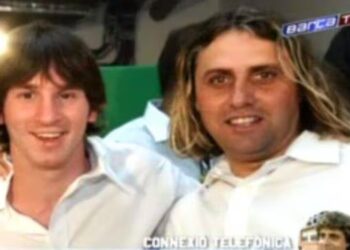 গুইলারমো হোয়োসের সঙ্গে বার্সেলোনায় মেসি