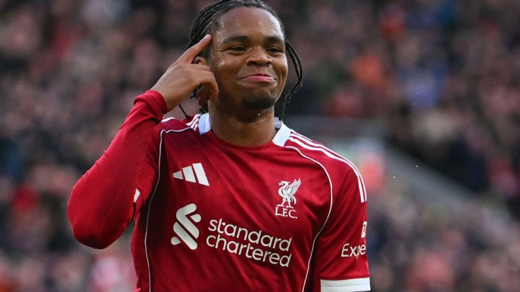 আর্সেনালের শিরোপা জয়ের স্বপ্নে ধাক্কা