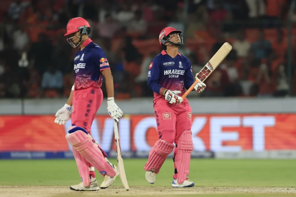 ব্যক্তিগত ৮ রানে আউট হওয়ার পর হতাশা প্রকাশ করছেন বৈভব সূর্যবংশী।