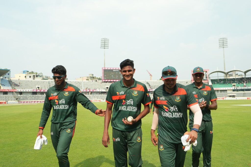 দাপটে জয়ে সমতায় বাংলাদেশ