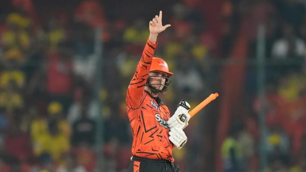 প্রতিদ্বন্দ্বিতাপূর্ণ ম্যাচে চেন্নাই হারল হায়দরবাদের কাছে