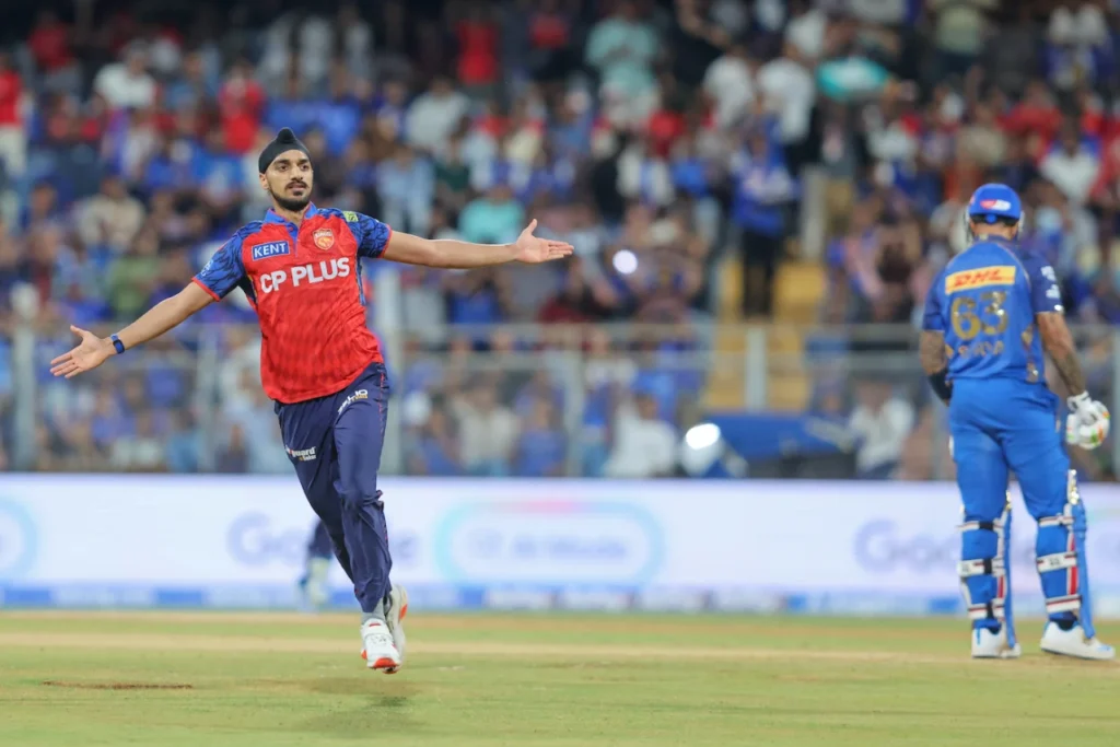 মুম্বাইকে হারিয়ে পাঞ্জাব শীর্ষে এককভাবে