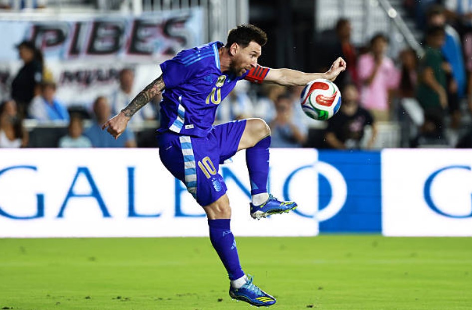 আন্তর্জাতিক ফুটবলে অ্যাসিস্টের নতুন ইতিহাস গড়লেন লিওনেল মেসি