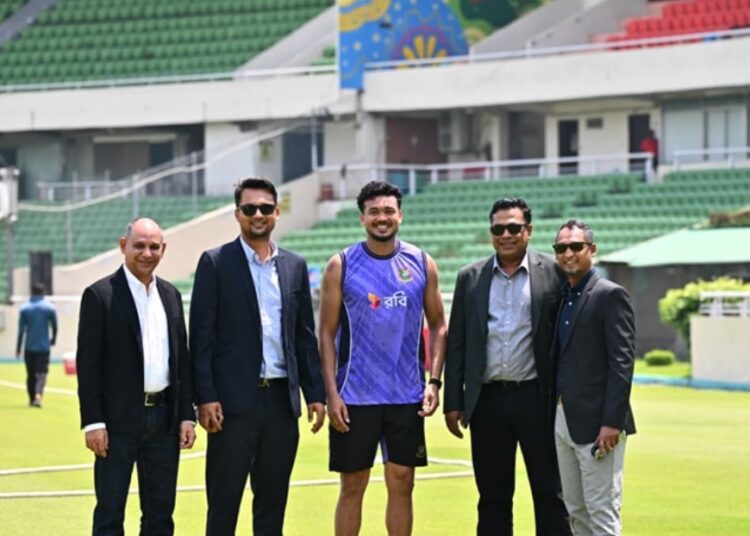 একজন অলরাউন্ডার খুঁজছেন নির্বাচকরা