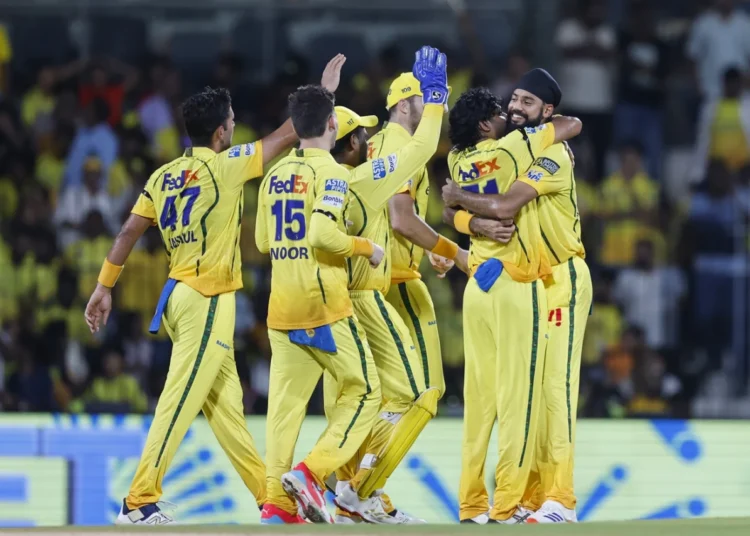 কলকাতাকে হারিয়ে চেন্নাইয়ের দ্বিতীয় জয়