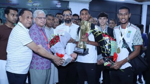 চ্যাম্পিয়নদের আর্থিক পুরষ্কার ঘোষণা ঝলমলে সংবর্ধনায়।