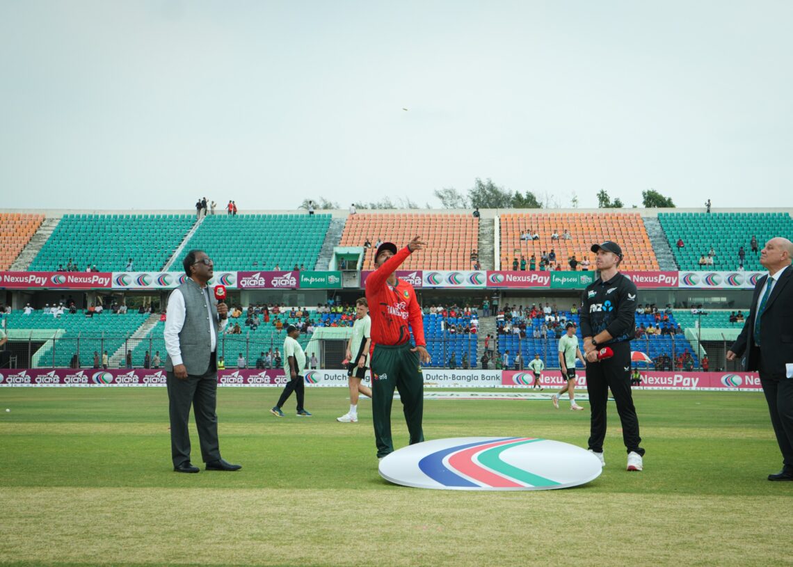 টস জিতে ফিল্ডিংয়ে বাংলাদেশ