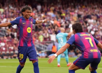 তোরেস ও ইয়মাল নৈপুণ্যে শিরোপার আরও কাছে বার্সেলোনা